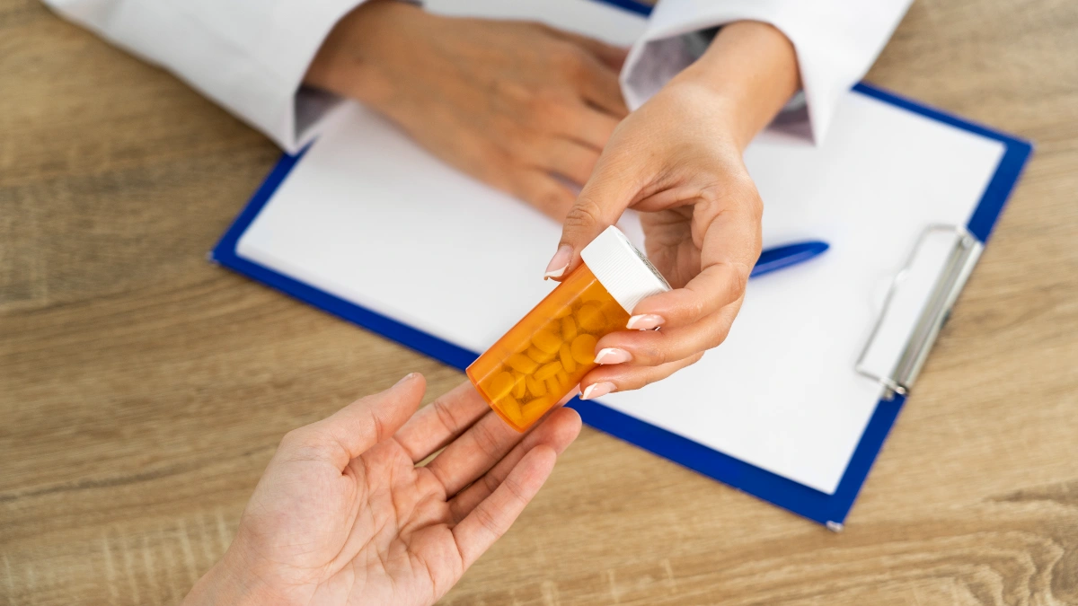 Fisetin (The Senolytic Powerhouse)