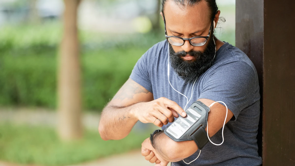 Use These 2026 Tools to Track Your Health at Home